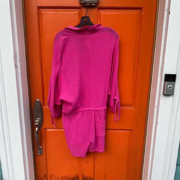 A pink jumper from eM’s that still has the original tags on it - Picture 3 of 3